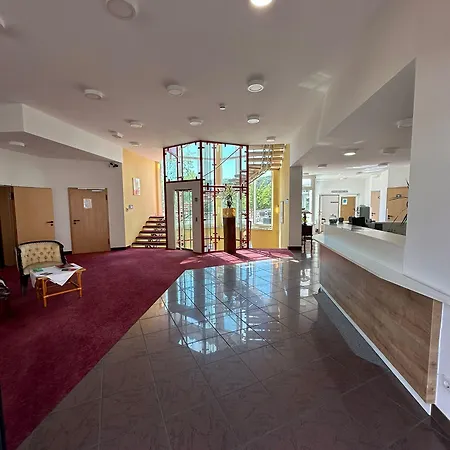 Aichtaler Hof Otel 3*